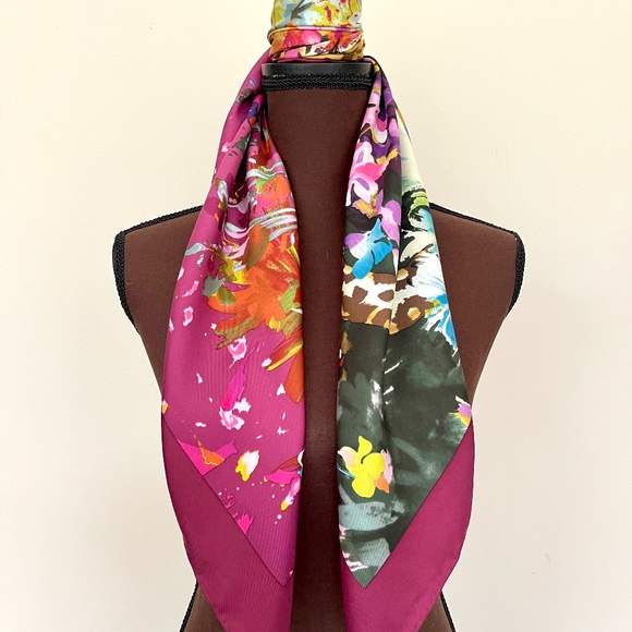 Salvatore Ferragamo Silk Scarf - Picture 15 of 16